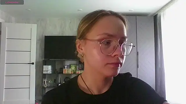 Annie_Cohn: онлайн-секс-чат