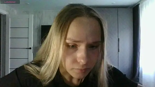 Chat +18 de Annie_Cohn ao vivo