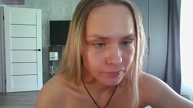 Annie_Cohn Adlı Modelin Web Kamerası Şovu