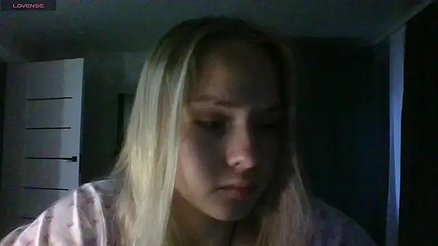 XXX chat uživo modela Annie_Cohn