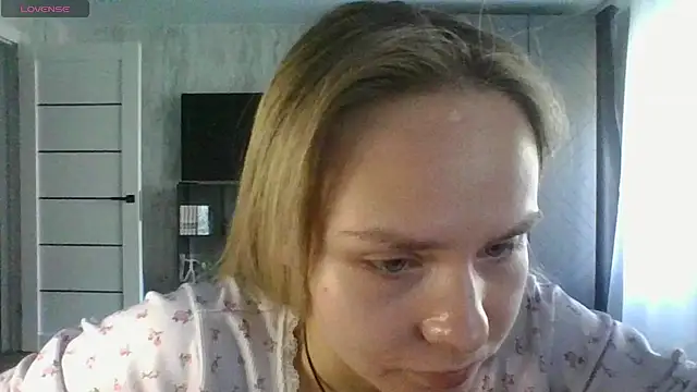 Pertunjukan Kamera Web Annie_Cohn