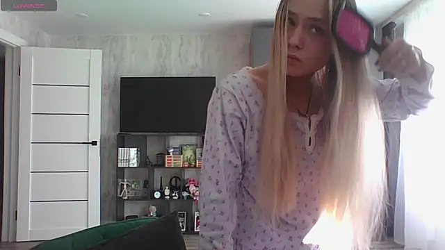 Annie_Cohn Adlı Modelin Canlı XXX Sohbeti