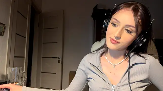 ShannanWohlers Adlı Modelin Canlı XXX Sohbeti
