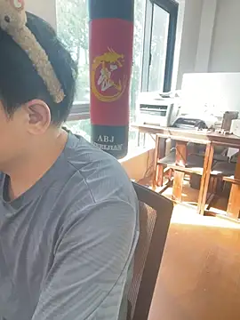 yanyanxixi 在線直播表演