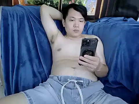 yanyanxixi Show in webcam