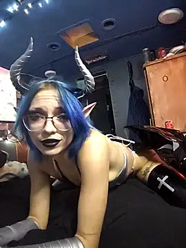 LunikaCorpse666's Webcam Show