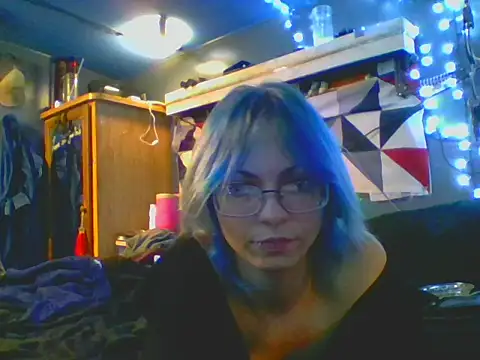LunikaCorpse666's Webcam Show