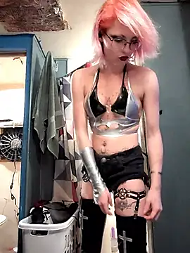 LunikaCorpse666 webkamerás műsora
