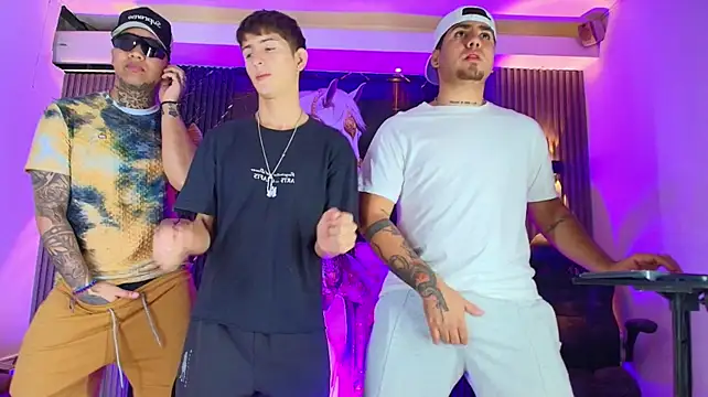 Guys_To_Fuck_hot2: вебкам-шоу