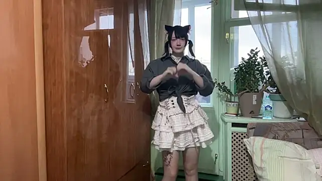 LeanoraHeadlonのウェブカメラショー