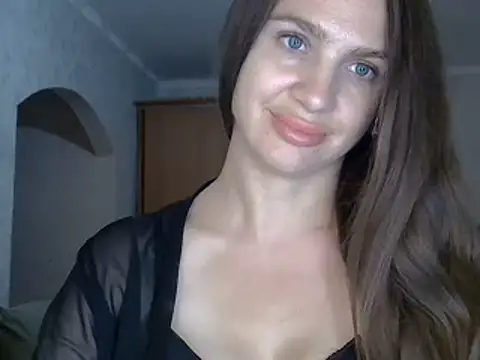 Rina_Rouse Chat XXX in diretta