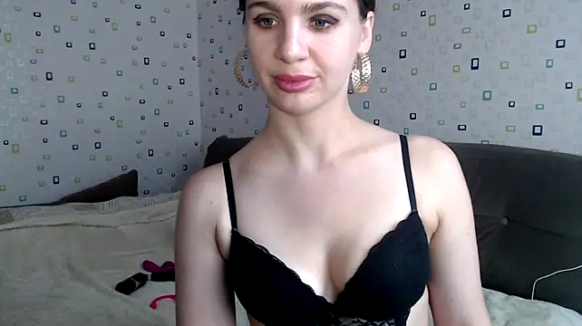 Rina_Rouse লাইভ XXX চ্যাট