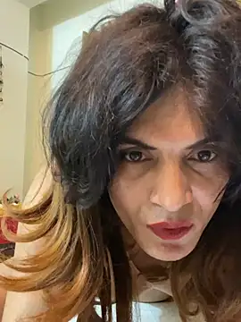 Show modela neha42069 na web-kameri