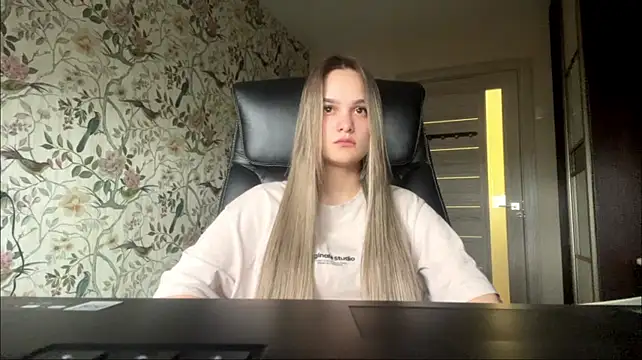 HarrietBunner's Webcam Show