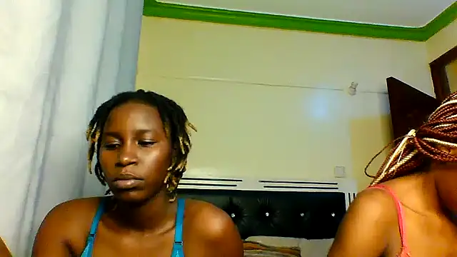 Pertunjukan Kamera Web Luxelle