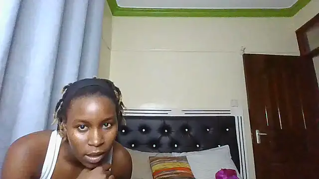 Luxelle's Webcam Show