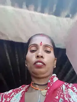 Chat XXX ao vivo de Rinee_suwanee