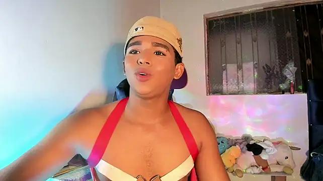 Show modela noah_smith02 na web-kameri
