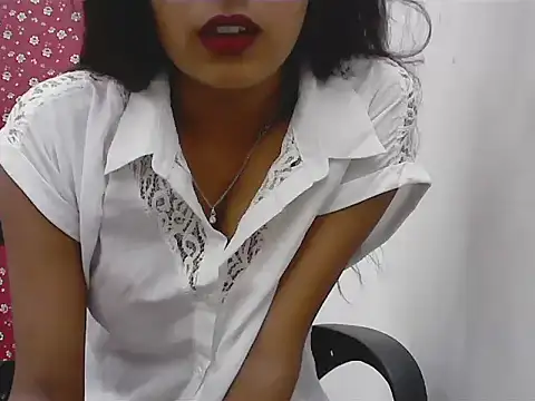 sexy__bby Adlı Modelin Web Kamerası Şovu