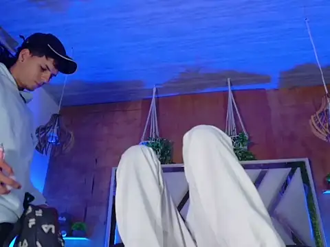 הופעת וובקאם של Alejandra_roze
