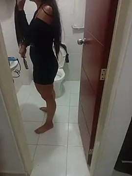 Elcontadorysusecretaria Adlı Modelin Web Kamerası Şovu