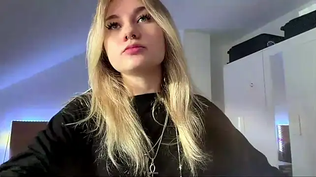 tutsicutie's Live XXX Chat