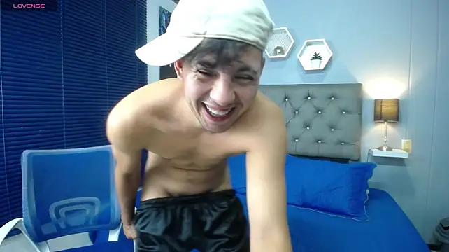 xxx_thesupercum_ Show in webcam