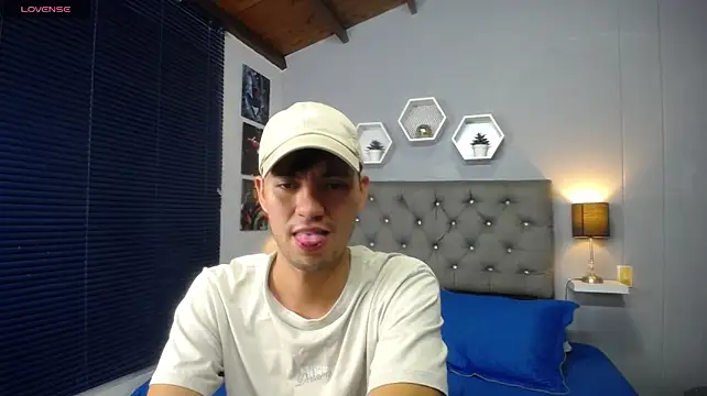 Show de xxx_thesupercum_ na webcam