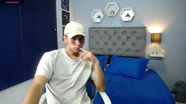 Show de xxx_thesupercum_ na webcam