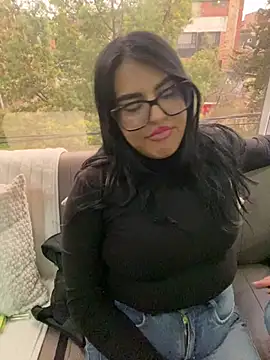 alina_voss' Live XXX Chat