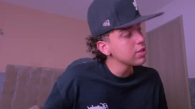 Twister_Lennoxn Webbikameraesitys