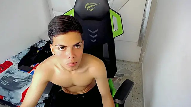Вебкам-шоу RyanFlirty
