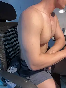 Cyrus212 Show Webcam