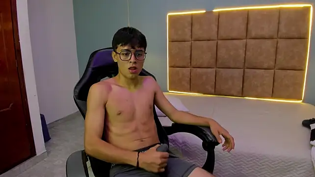 Zayn_carter Webcam Show