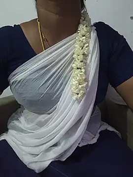 Tamilyazhini19 Webcam Show