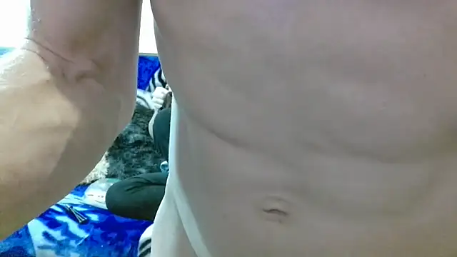 stich_wants_babmi Show Webcam