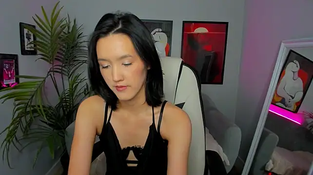 NaomiKurosawa Chat XXX in diretta