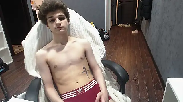 PeachTreee's Webcam Show