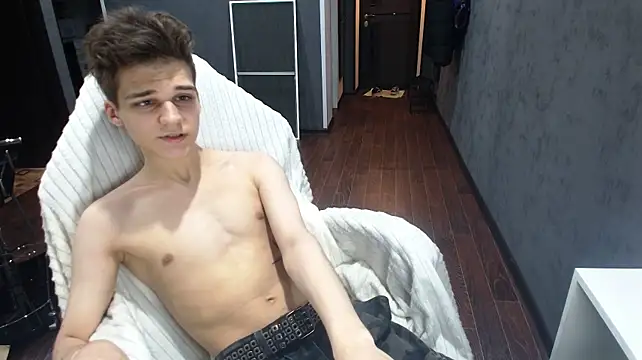 PeachTreee Webcam Show