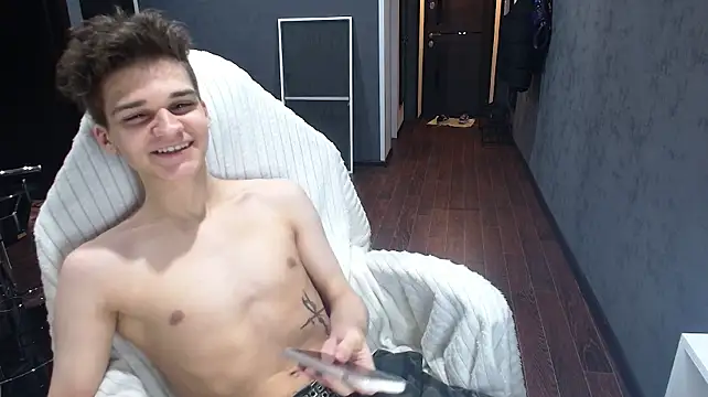 PeachTreee Show in webcam