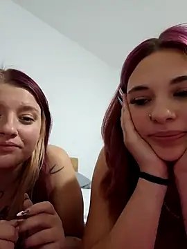Chat XXX en directo de MaddieBaddieee