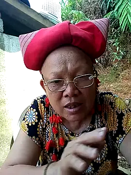 Chat +18 de Lin2005a ao vivo