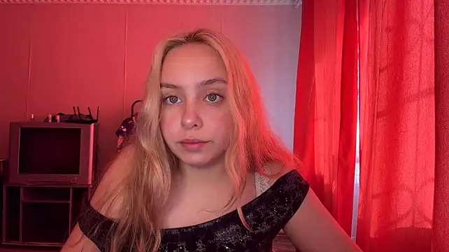 MadisonBuckaloo XXX чат на живо