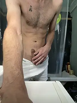 הופעת וובקאם של hugh_sexy1