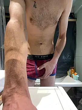 Pokazy przed kamerką – hugh_sexy1