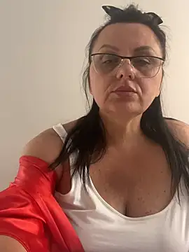 Vanillaecho7632's Live XXX Chat