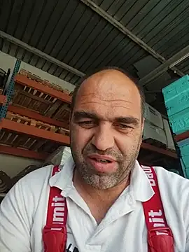 Show modela kikodaf1 na web-kameri