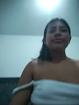 Webkamerová show CaaticaaSquirtt