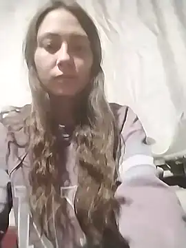 Show modela Jen-lov na web-kameri