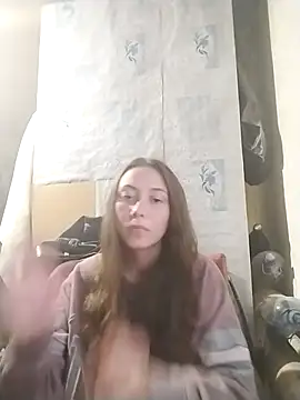Jen-lov Show in webcam